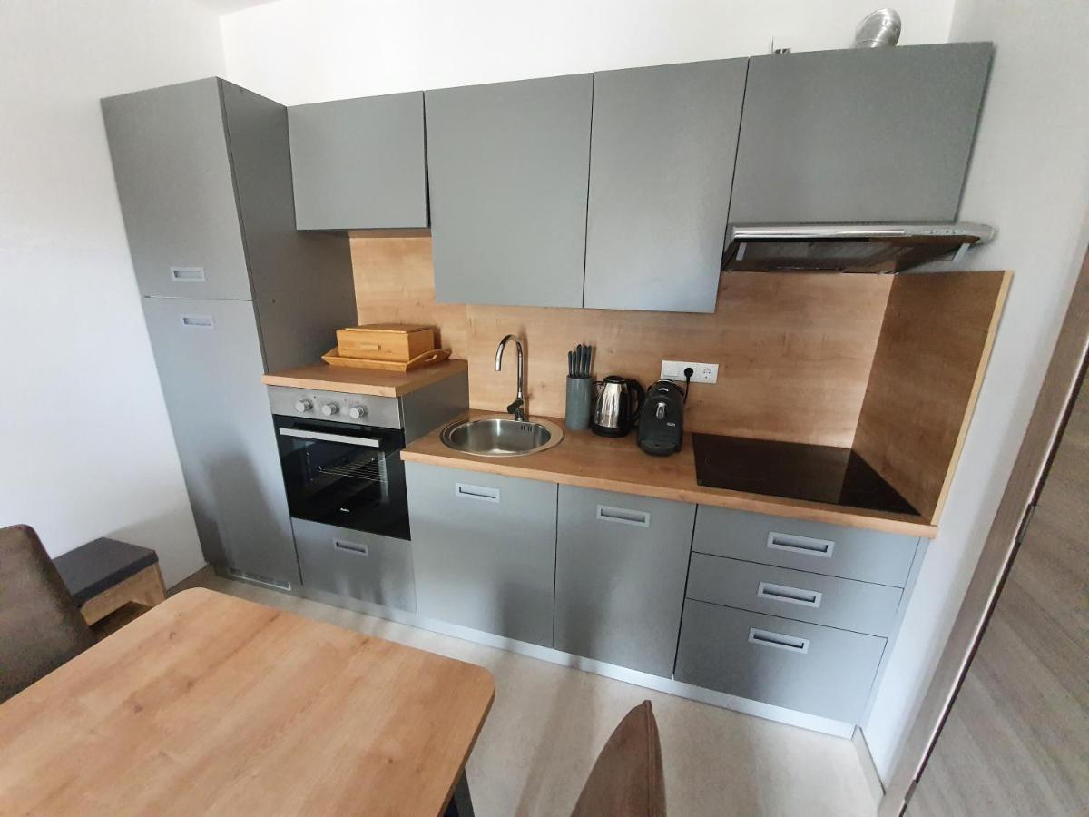 Apartmani Bozic-Tokic Krk Town Eksteriør billede