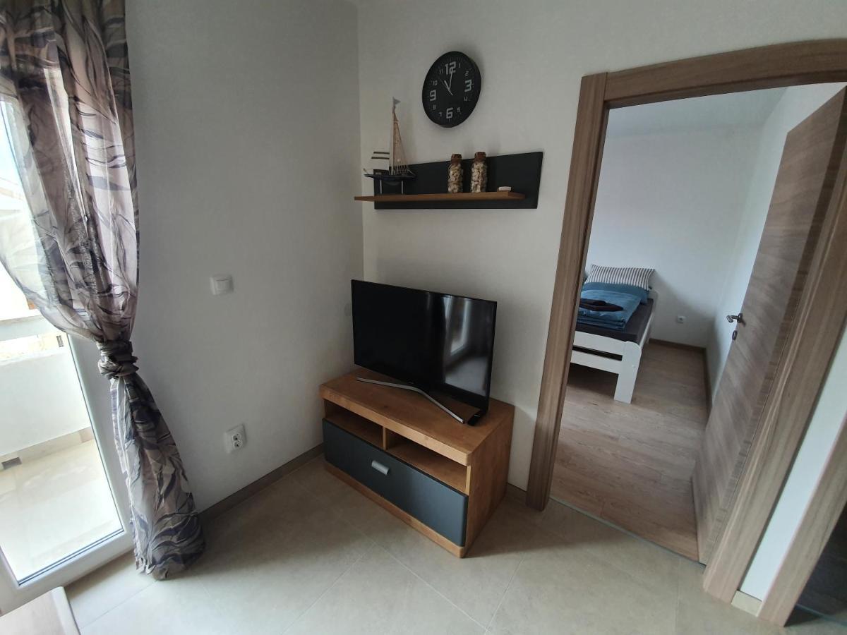 Apartmani Bozic-Tokic Krk Town Eksteriør billede