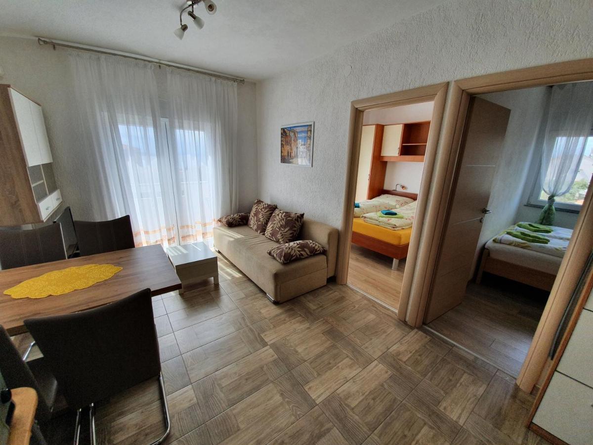 Apartmani Bozic-Tokic Krk Town Eksteriør billede