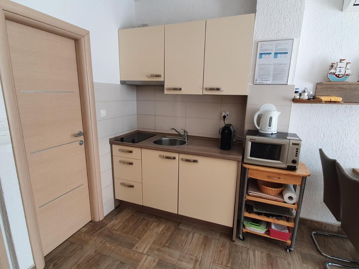 Apartmani Bozic-Tokic Krk Town Eksteriør billede
